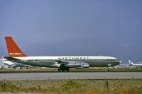 Photo: Northwest Orient Airlines, Boeing 707-300, N385US