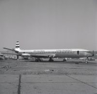 Photo: United Arab Airlines, De Havilland DH-106 Comet, SU-ALL