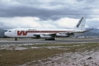 Photo: Western Airlines, Boeing 720, N3164