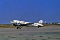 Photo: Continental Airlines, Douglas DC-3, N16070