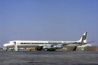 Photo: Universal Airlines, Douglas DC-8-61