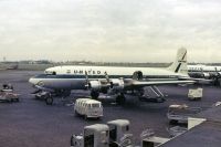 Photo: United Airlines, Douglas DC-6, N37525