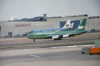 Photo: Braniff International Airways, Boeing 720, N7078